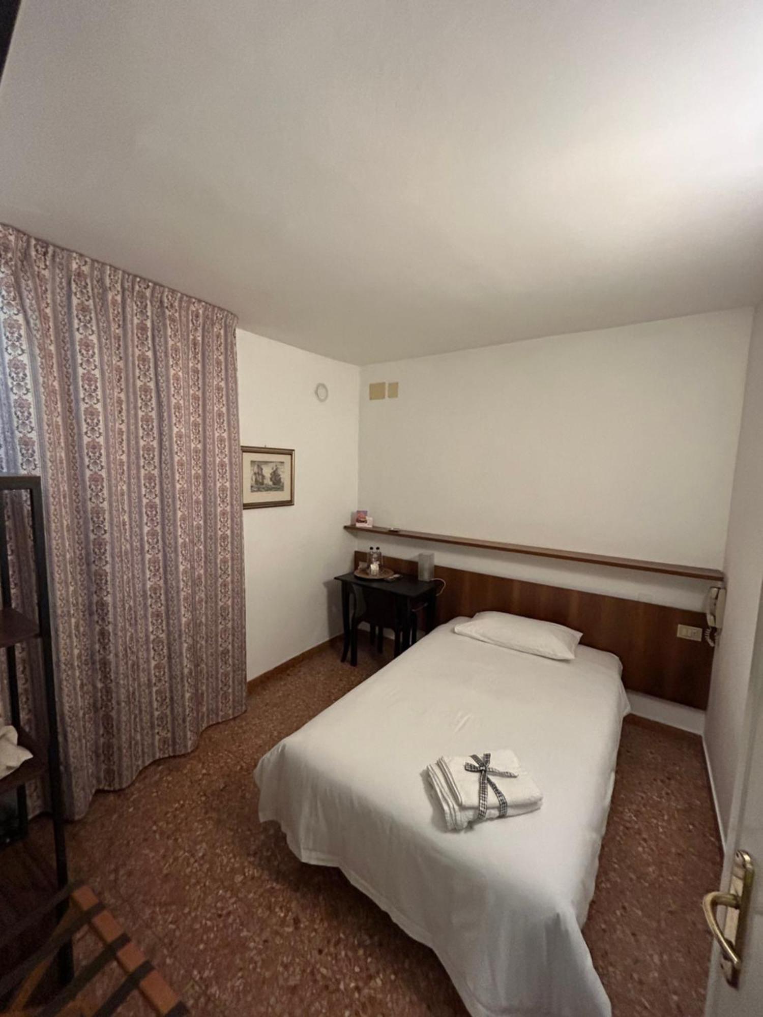 Albergo Da Pina Λατζίζε Εξωτερικό φωτογραφία